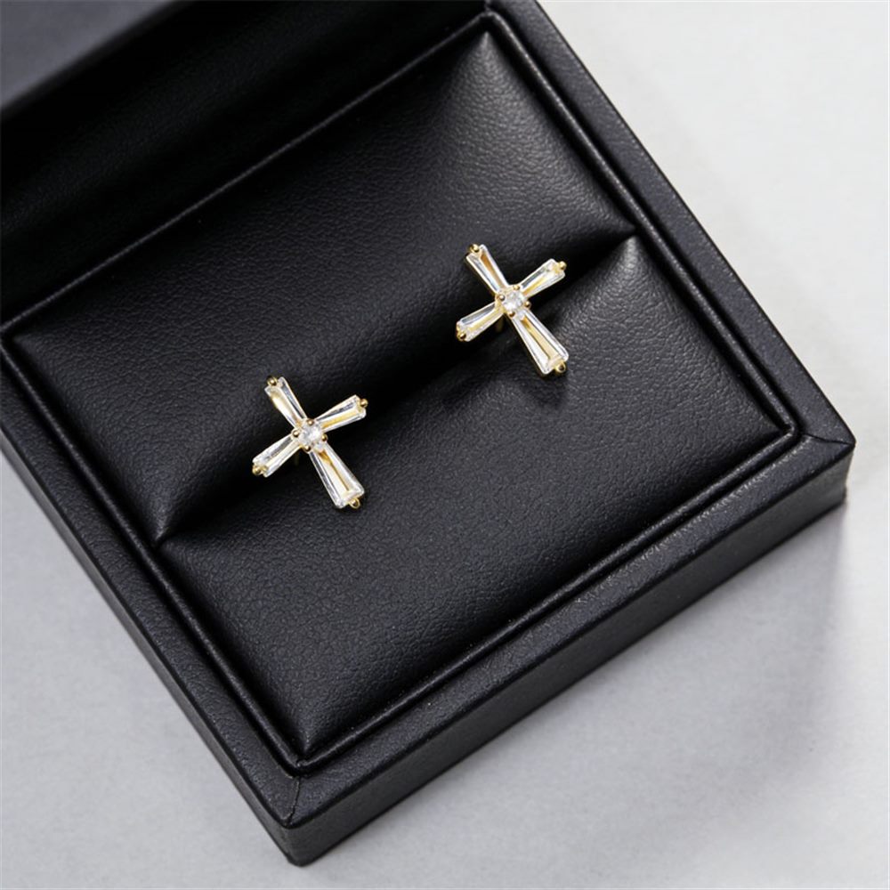 Minimal Cross Stud Earrings