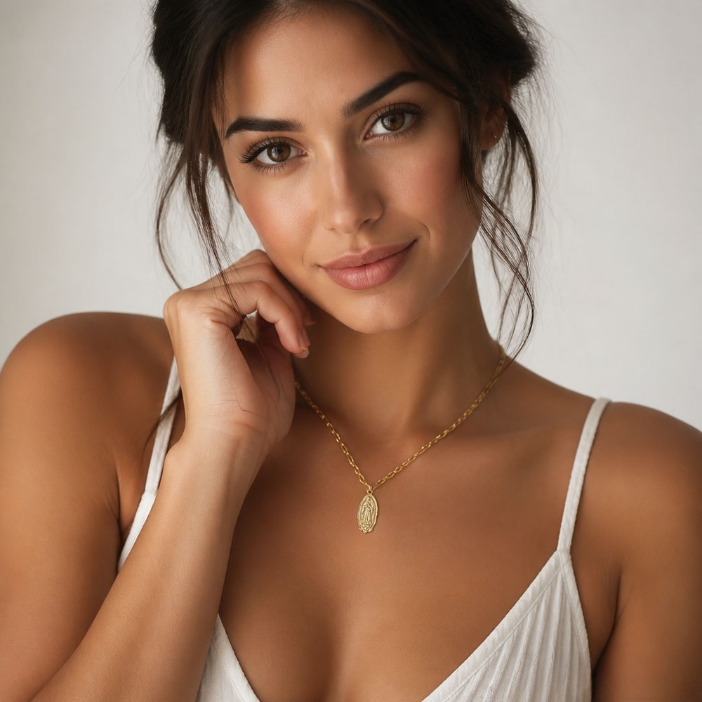 Oval Pendant Necklace